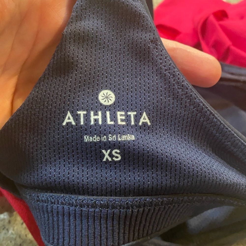 ‎Athleta Workout Tank - Picture 2 of 4